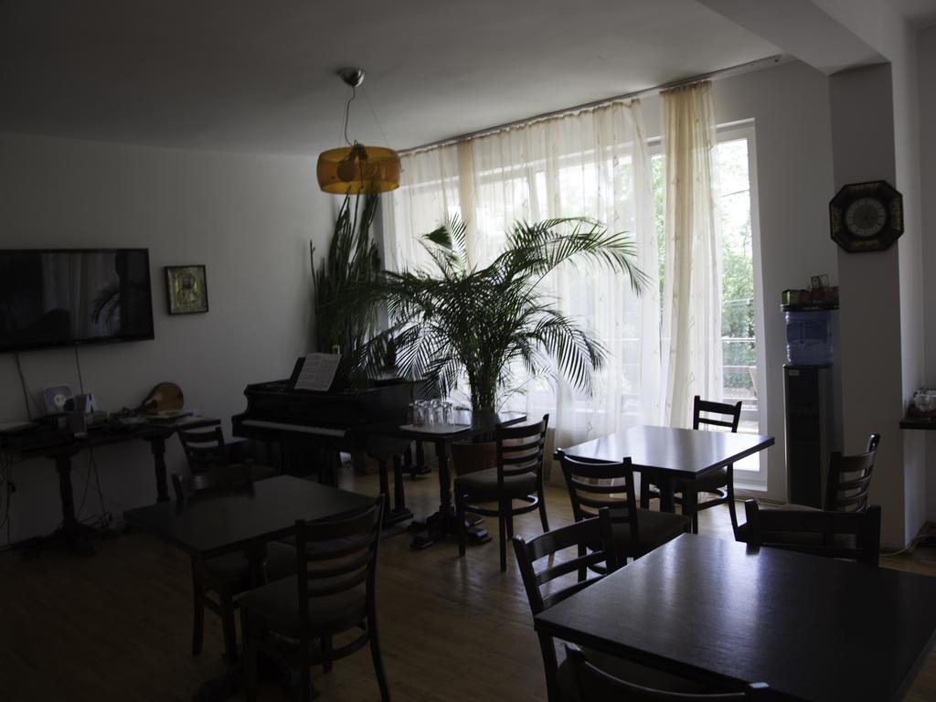 Vila Victoria Râmnicu Vâlcea Exterior foto