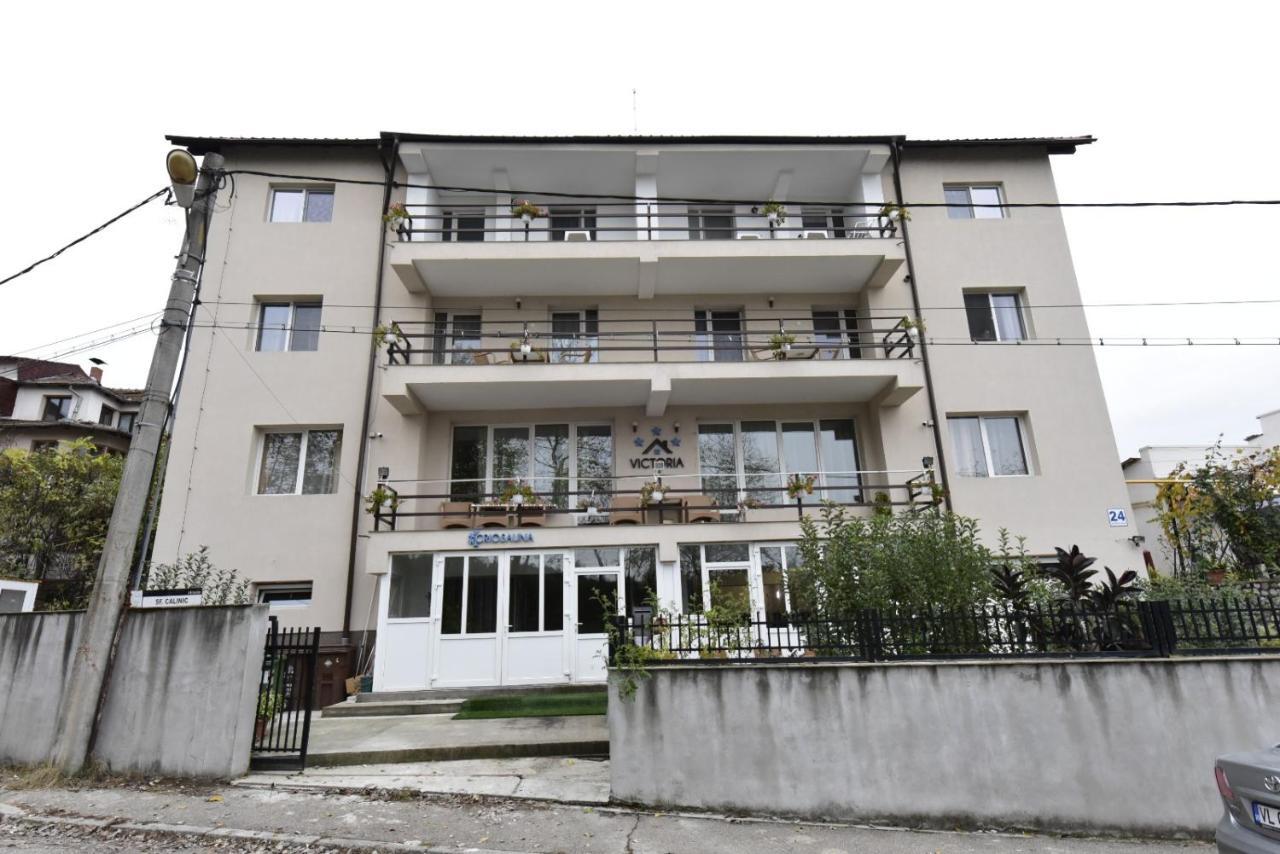 Vila Victoria Râmnicu Vâlcea Exterior foto